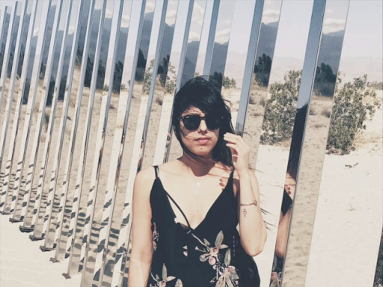 Evita Mendez - Portfolio & Booking - Swipecast